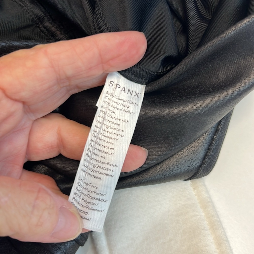 SPANX‎ - Picture 7 of 8